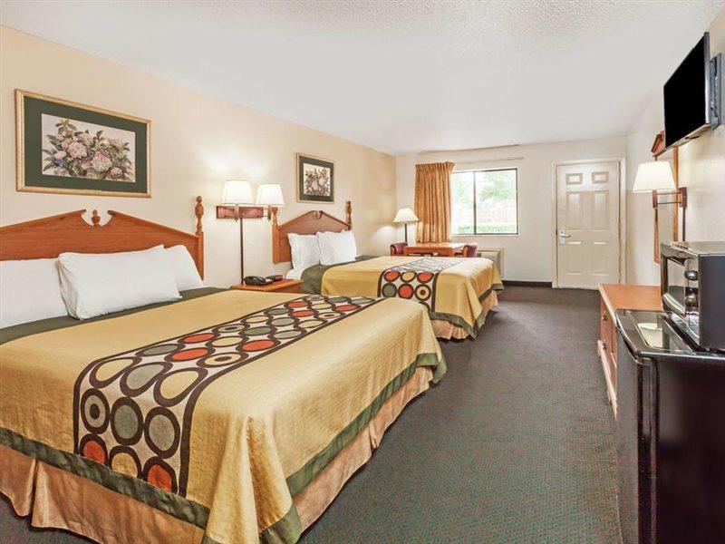 Super 8 By Wyndham Arlington East Hotel ภายนอก รูปภาพ